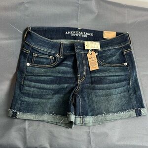 NWT American Eagle Super Stretch Midi Low Rise Shorts